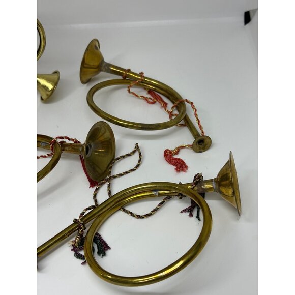 VTG Brass Trumpet Horns Christmas Decor Set 4 Gold Tone Poinsettia Wreath 4"x7" - Picture 4 of 8